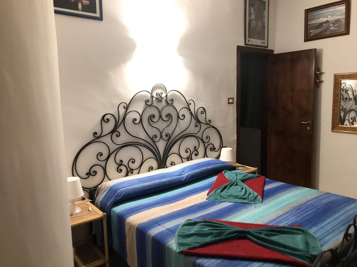 Casa Elvira Isola Di Capo Rizzuto Exterior foto
