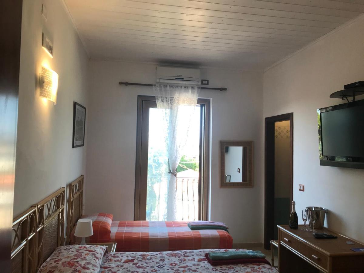 Casa Elvira Isola Di Capo Rizzuto Exterior foto